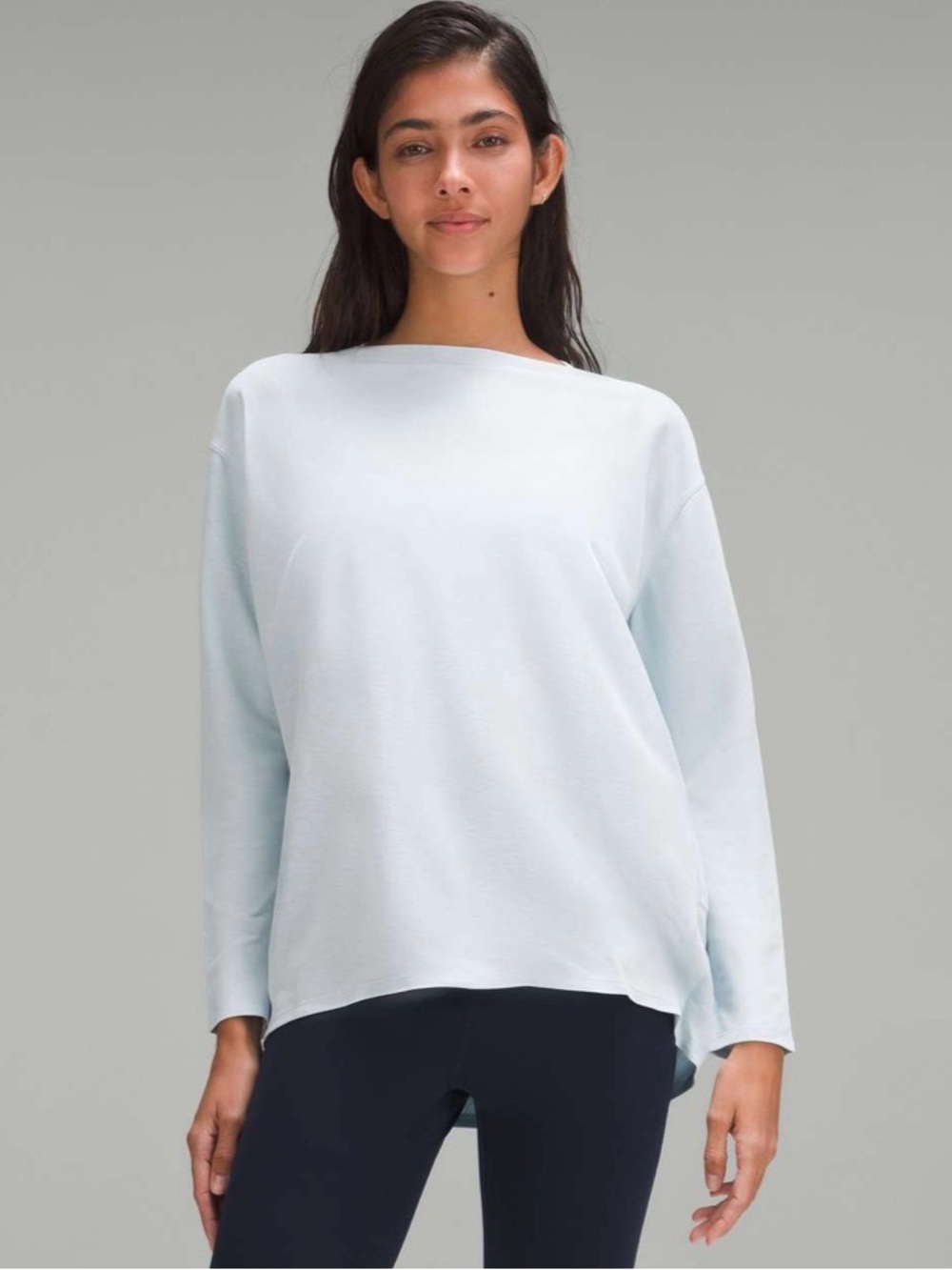 Lululemon Back in Action Long-Sleeve Shirt *Pique
Powder Blue Size 8